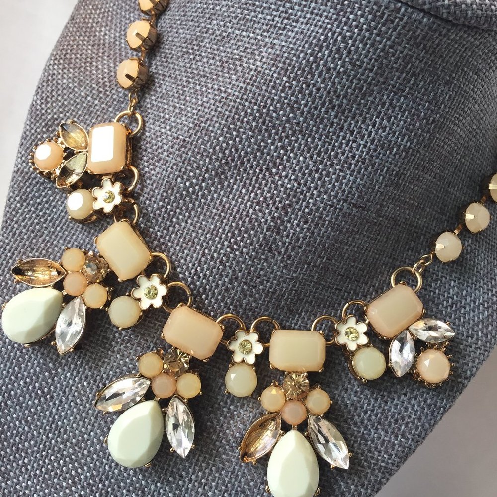 JOE FRESH Statement Necklace